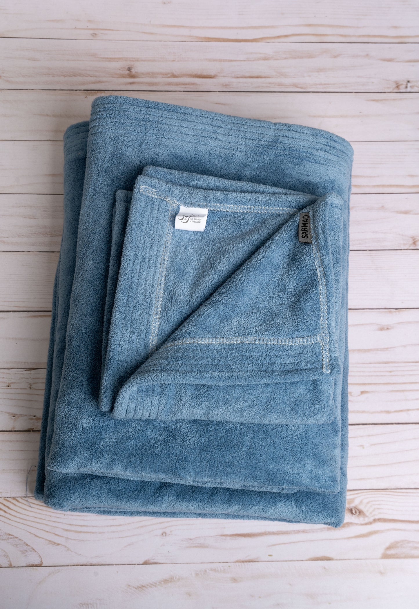 blue bath towel